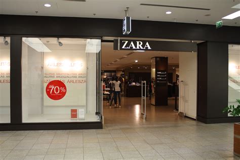 ZARA DEBRECEN FORUM DEBRECEN Opening Hours and。